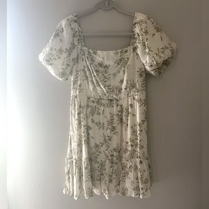 Puff sleeve floral mini dress
